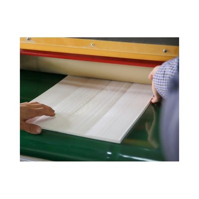 주문 산업용 FKM 불소 고무, 긴 인장 강도, 우수한 내화학성 및 고온 저항 online manufacture