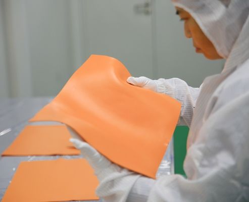 좋은 가격 수소화 니트릴 부타디엔 고무 HNBR 컴파운드 인장 강도 10-20 MPa, 파단 신율 200-400%, 내구성 온라인으로